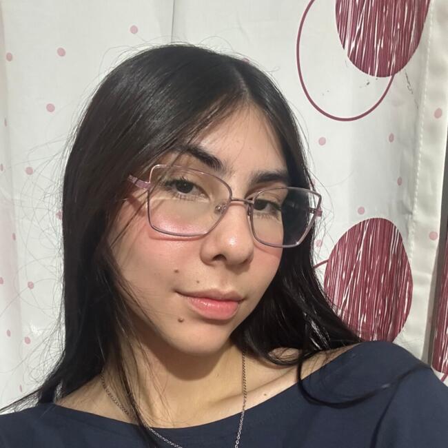 Babá em Curitiba: Carolina