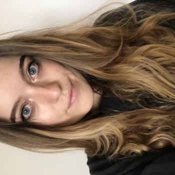 Baby-sitter in Levallois-Perret: Zoé