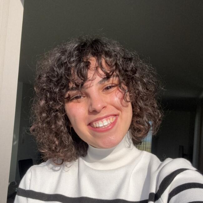 Babysitter in Sainte-Ode: Léane