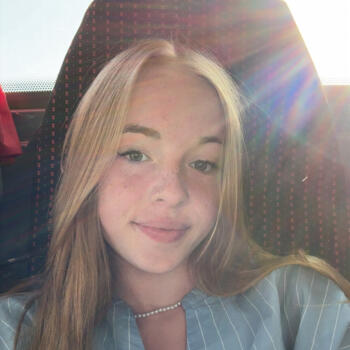 Babysitter in Abbeville: Abby