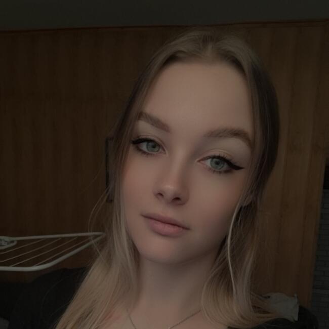 Babysitter in Poznan: Nicole