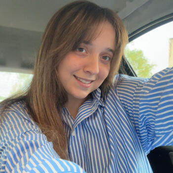 Babysitter in Aléria: Emma