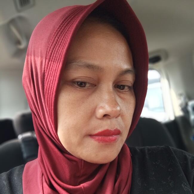 Nanny in Jakarta: Dewirusmiati