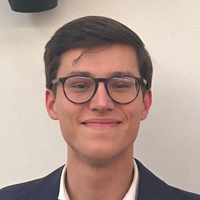 Babysitter in Córdoba: Víctor Vallejo Espinar