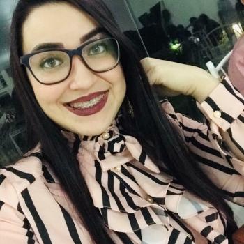 Emprego de babá em Uberlândia: emprego de babá Khamila