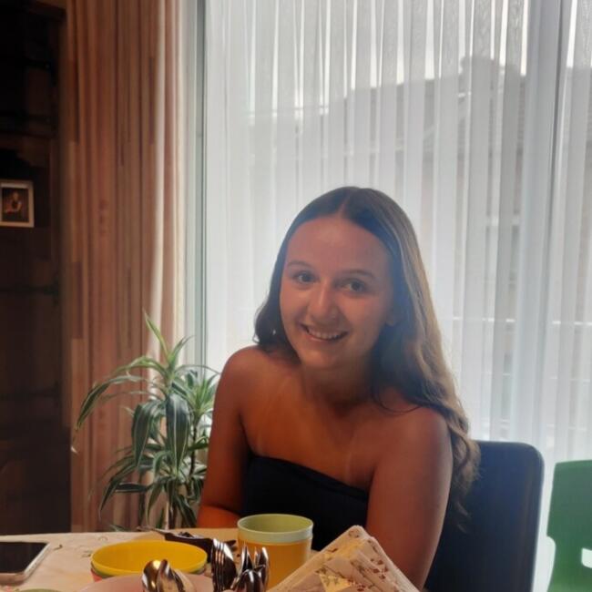Babysitter in Arlon: Olivia