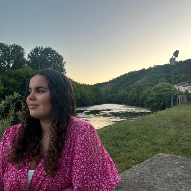 Babysitter in Villeneuve-d'Ascq: Lina