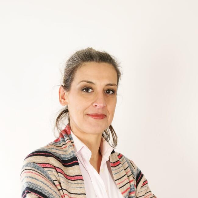Babysitter in Santa Maria da Feira: Vania Cristina