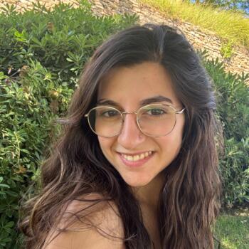 Babysitter in Cacém: Iara