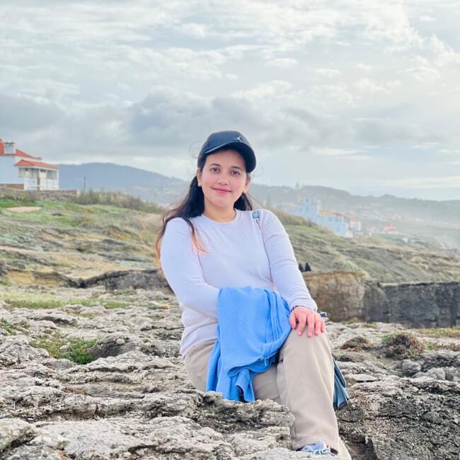 Babysitter in Lisbon: Hira