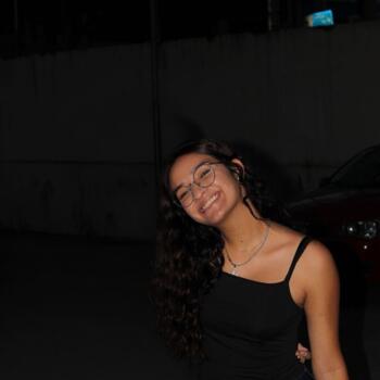 Babysitter Sorocaba: Isys Nicolly