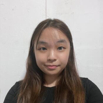Babysitter in Singapore: Corris