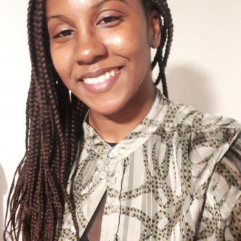 Babysitter Toronto: Hawa