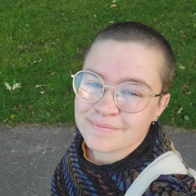 Babysitter in Diss: Anna