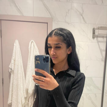 Babysitter Stoke-on-Trent: Zahra