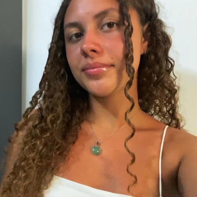 Babysitter in Matosinhos Municipality: Inês