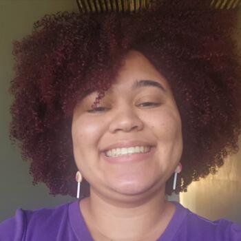 Babysitter in Brasília: Julia helena