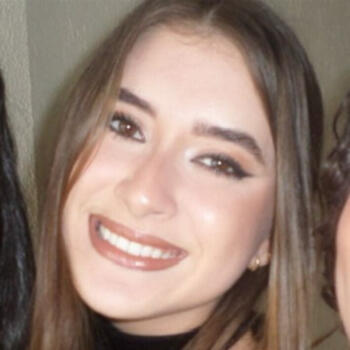 Babysitter in Brasília: Amanda