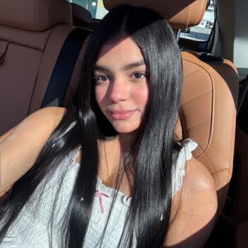 Babysitter in Hialeah: Valerie