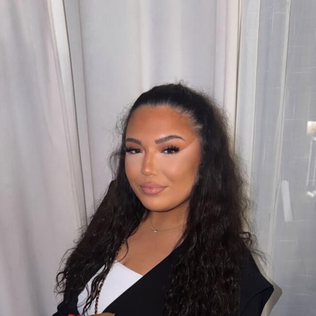 Babysitter in Paris: Lisa