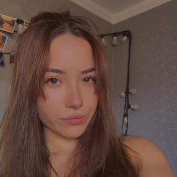 Babá em Franca: Raiany