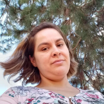 Babysitter in São José dos Campos: Fernanda