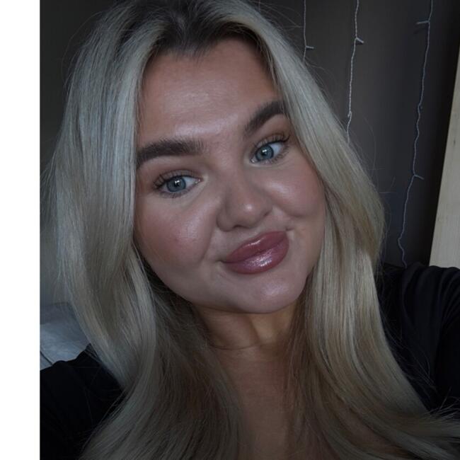 Babysitter in Sheffield: Bethany