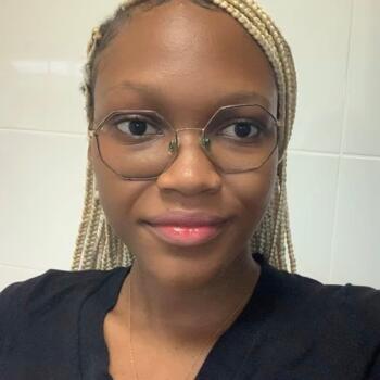 Babysitter in Aucamville: Anne