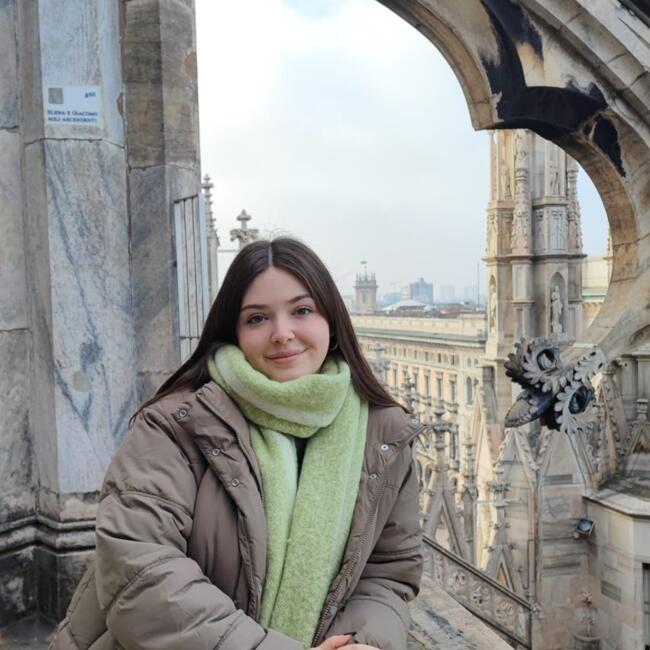 Babysitter in Málaga: Lucía Hermida López