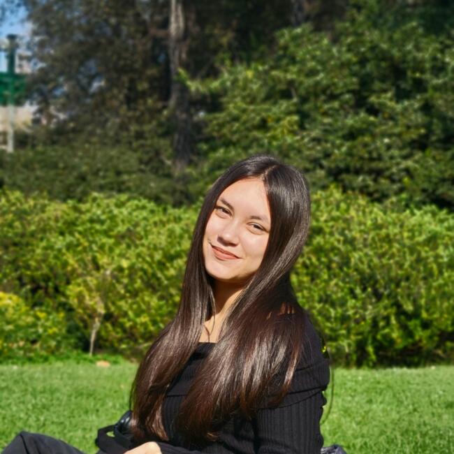 Babysitter in Providencia: Daniela