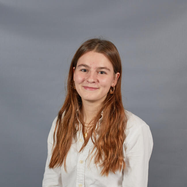 Babysitter in Paris: Blanche