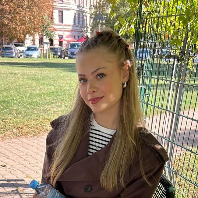 Babysitter in Wolmirstedt: Anna