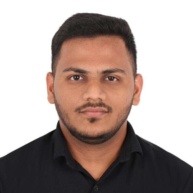 وظيفة جليسة أطفال في أبوظبي: Sachin