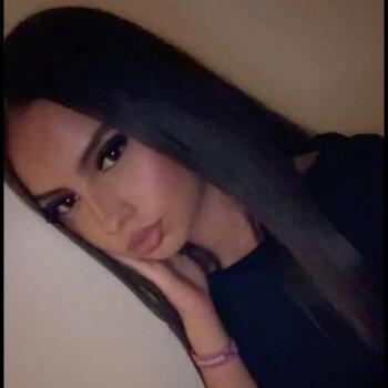 Babysitter in Saint-Gratien: Defne