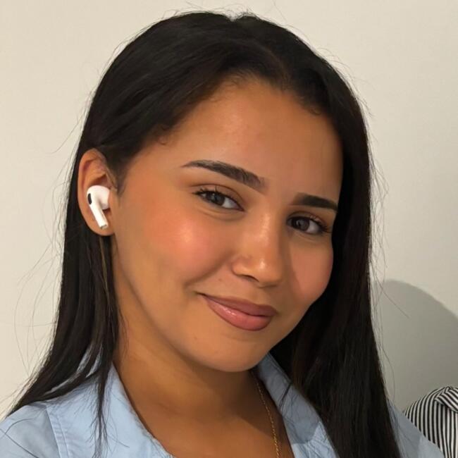 Babysitter in Toulon: Chayma