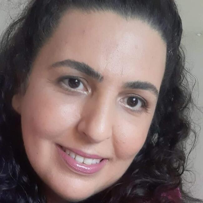 Babysitter in Uberlândia: Juliana