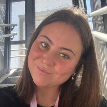 Babysitter in Melbourne: Madi