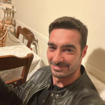 Babysitting job in Monopoli: babysitting job Claudio