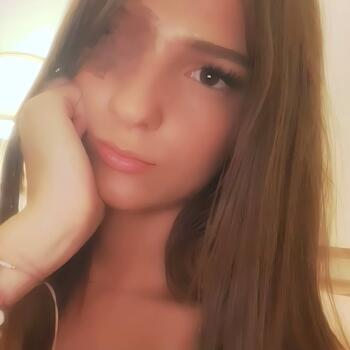 Babysitter in Vourles: Lisa