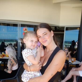 Babysitter Gold Coast: Charlotte