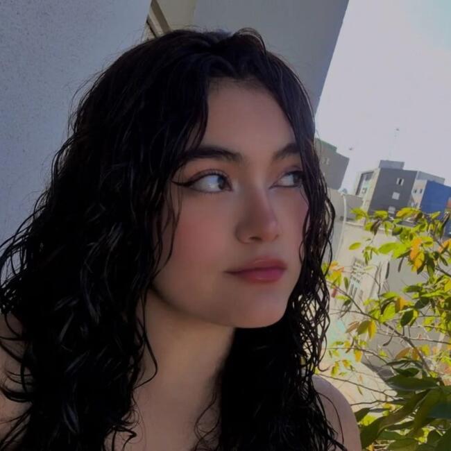 Babá em Marília: Aline