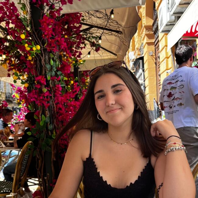 Canguro en Sevilla: Sara