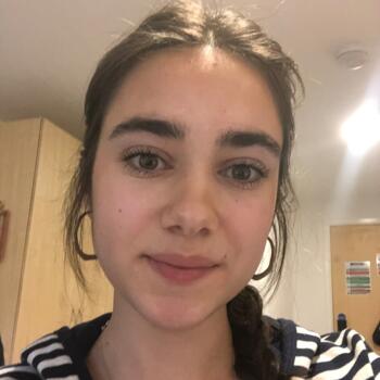 Babysitter in Nottingham: Bérénice