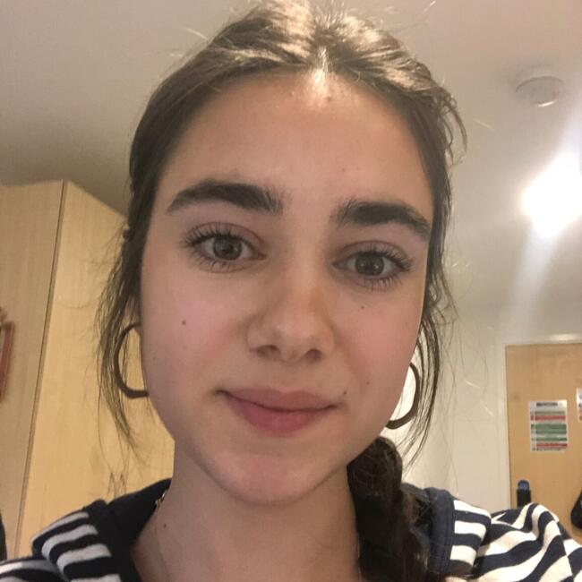 Babysitter in Nottingham: Bérénice