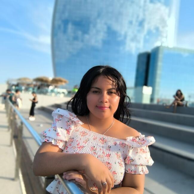 Canguro en Murcia: Yaleny