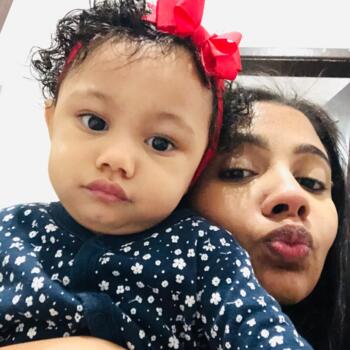 Emprego de babá em Rio das Ostras: emprego de babá Shayana