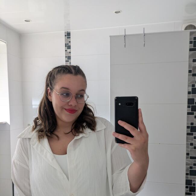 Babysitter in Bitche: Eva