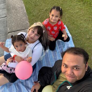 Babysitting job in Singapore Island: Mohamed Azuwan