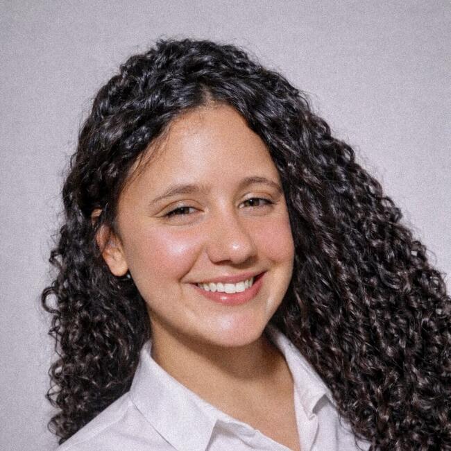 Babysitter in São Paulo: Barbara