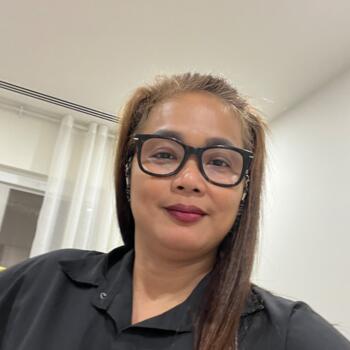 Babysitter in Dubai: Novie